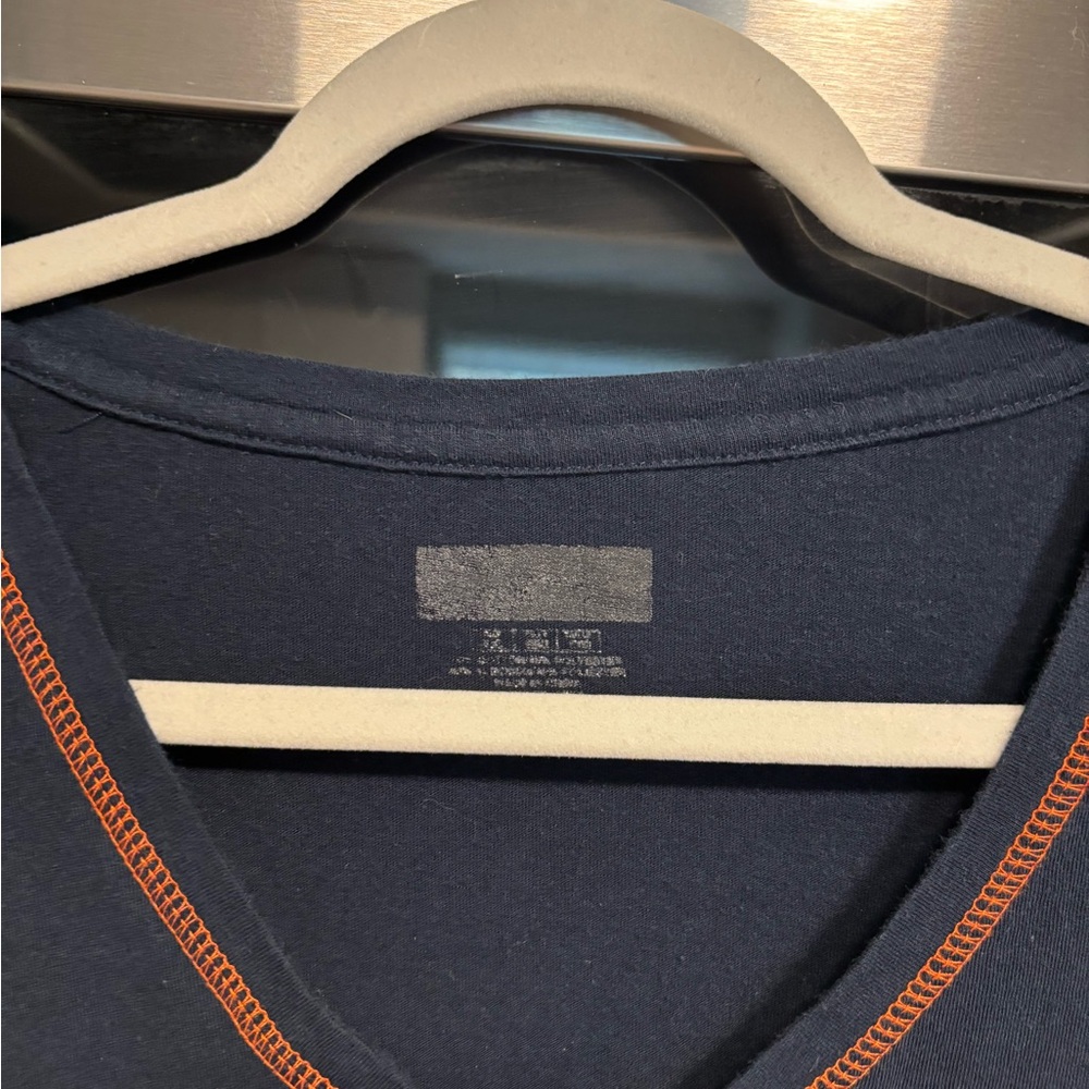 Chicago Bears Women's Navy Blue V-Neck Top - Picture 3 of 3